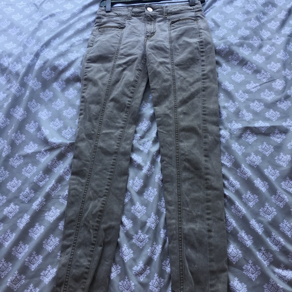 High waisted jeans